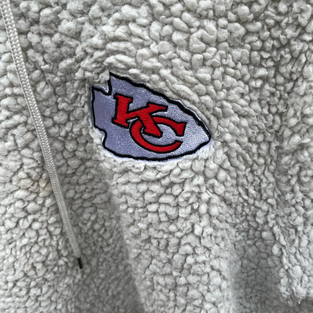 NFL Team Apparel KC Chiefs Sherpa Look Hoodie in size L